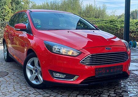 Ford Focus Turnier Titanium Zahnriemen & Service neu