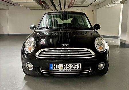 Mini ONE 2010 - Tempoma / Klimaaut. / Sitzheiz.