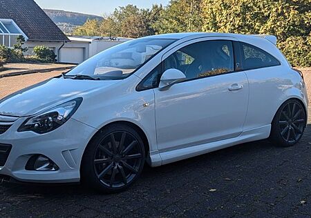 Opel Corsa 1.6 Turbo OPC Nürburgring Edition OPC ...