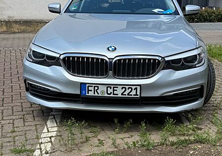 BMW 530d xDrive Touring A -
