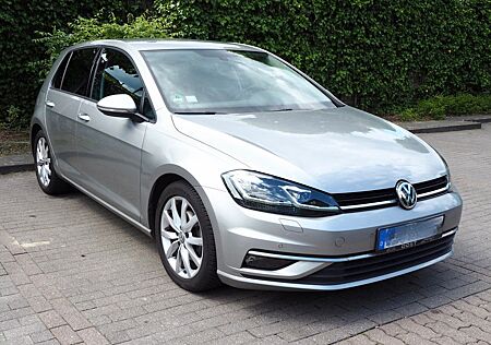 VW Golf Volkswagen 1.5 TSI ACT OPF Highline+R-Line TÜV NEU!