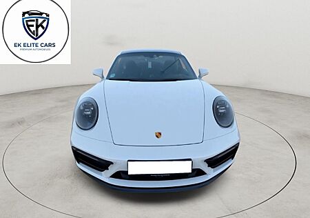 Porsche 992 Carrera 4 GTS Coupé