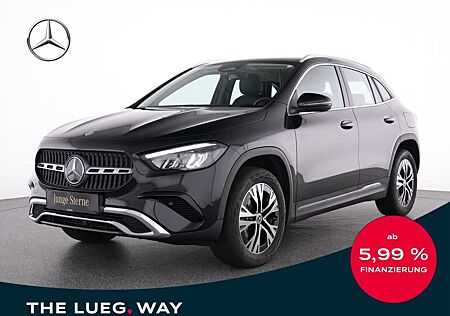Mercedes-Benz GLA 200 Progressive+LED+EHeck+RFK+PTS+SpurAs+SHZ