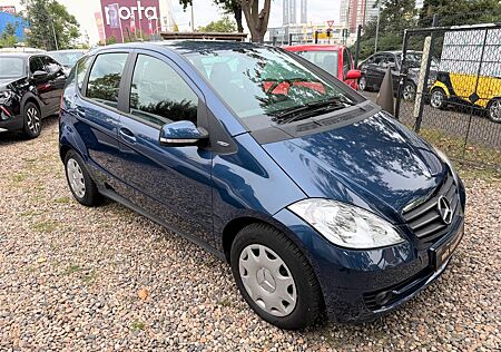 Mercedes-Benz A 160 BlueEFFICIENCY 5-Gang Klima Sitzheizung