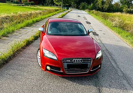 Audi TTS Coupe 2.0 TFSI S tronic quattro - 272PS