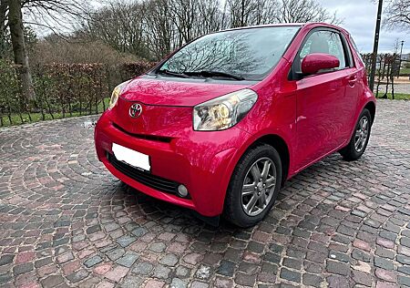 Toyota iQ + 1,0-l-VVT-i Automatik VOLLAUSTATTUNG
