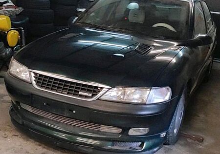 Opel Vectra 2.5 V6 Sport Sport