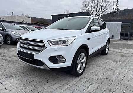 Ford Kuga Titanium 4X4 2,0 132 kW TDCi Automatik/Navi