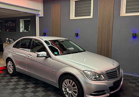 Mercedes-Benz C 180 gebraucht kaufen Mercedes-Benz C 180 BlueEFFICIENCY -