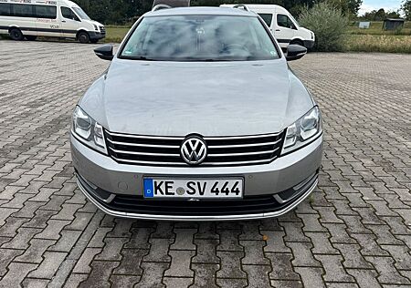 VW Passat gebraucht kaufen VW Passat Volkswagen 2.0 TDI SCR 140ps DSG Highline Varian...