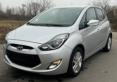 Hyundai ix20 world Cup/Automatik/SHZ/V.Leder/Garantie