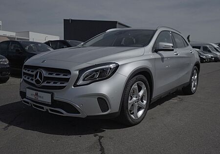 Mercedes-Benz GLA 200 *Automatik+Kamera+NEUWAGENZUSTAND