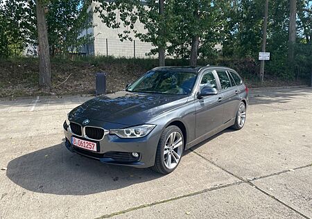 BMW 320d xDrive Touring - Aut. Top Zustand