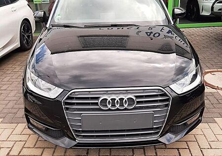 Audi A1 Sportback 1,0TFSI SPORT