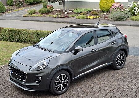 Ford Puma MHEV Titanium PANO-SD AHK RFK Winterpaket