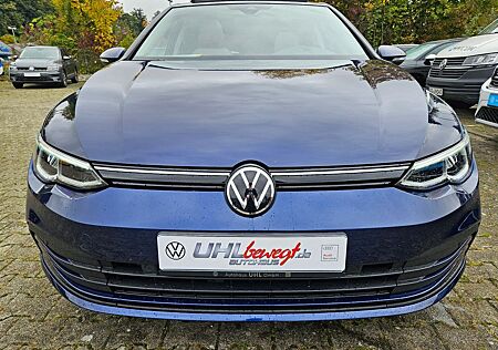 VW Golf Volkswagen VIII Life 1.5 TSI LED Navi Panoramadach