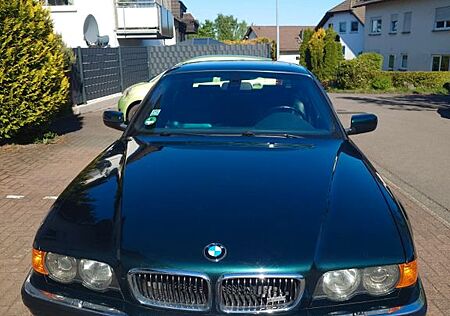 BMW 728i Auto