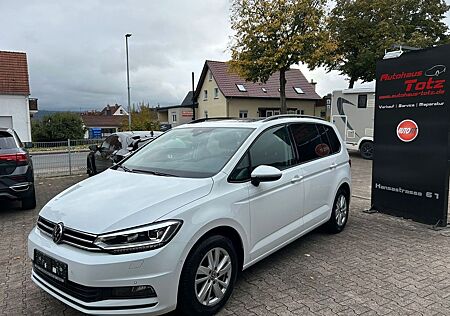 VW Touran Volkswagen *STHZ*PANO*NAVI*RFK*AHK*SHZ*