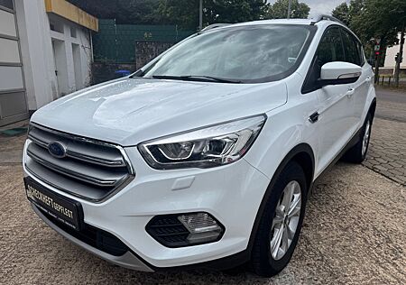 Ford Kuga Titanium, Automatik, Allrad, Winterpaket
