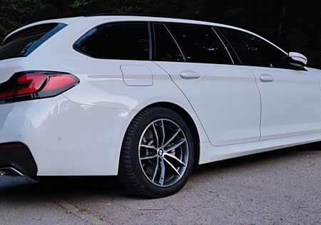 BMW 520i Touring Mildhybrid