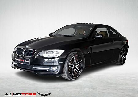 BMW 320i Coupe M *NAVI-XENON-LEDER-SCHIEBEDACH-PDC*