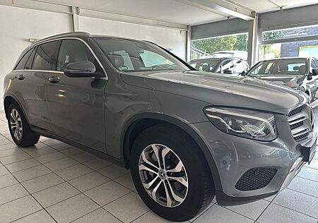Mercedes-Benz GLC 300 4Matic*Leder*Navi*Led*Panno*Ahk*