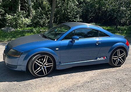 Audi TT Coupe 1.8T -