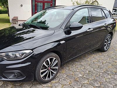 Fiat Tipo 1.4 T-Jet LOUNGE LOUNGE