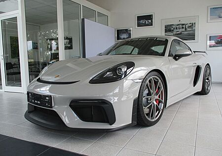 Porsche Cayman GT4