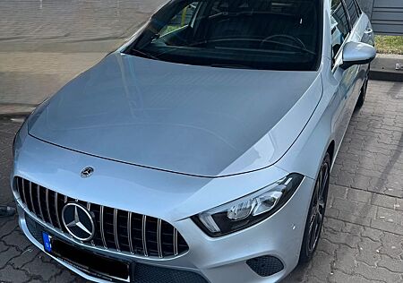 Mercedes-Benz A 180 - Progressive