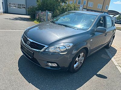 Kia Ceed Vision Klima 2.Hand AHK Tempomat Alu Felgen