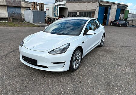 Tesla Model 3 Long Range Dual AWD
