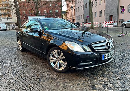 Mercedes-Benz E 250 CDI Coupé Elegance Pano Leder 7G-Automatik