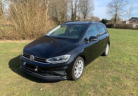 VW Golf Sportsvan Volkswagen 1.5 TSI ACT OPF 96kW Highline...