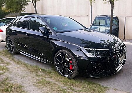 Audi RS3 quattro Pano, LED-Matrix B&O Sportabgas Led