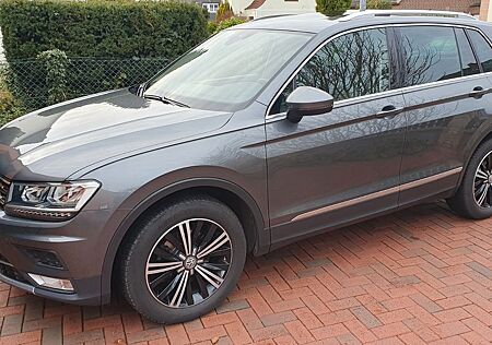 VW Tiguan Volkswagen 2.0 TDI SCR DSG 4MOTION Highline Highline