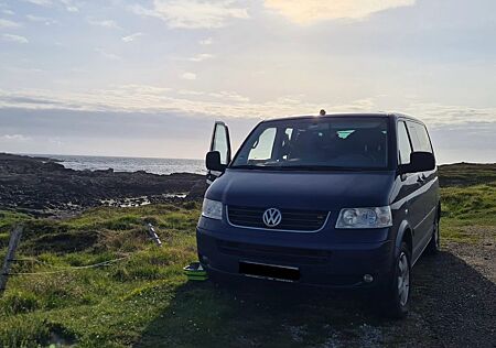VW T5 Multivan Volkswagen (Camper)