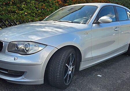 BMW 118i - bjr 2007 - Tüv bis 4/27