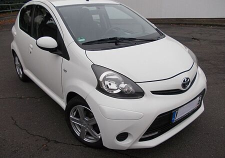 Toyota Aygo (X) Aygo (X) 1,0 gepflegt, Klima, LM- Felgen,