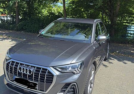 Audi Q3 2.0 TFSI quattro S tronic Alcantara sitze