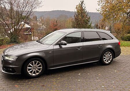 Audi A4 2.0 TDI 140kW clean d.quattro S line Av. ...