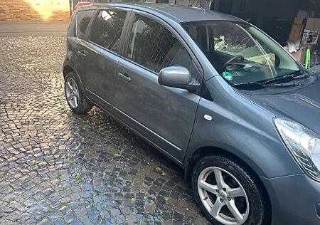 Nissan Note 1.6 Automatik