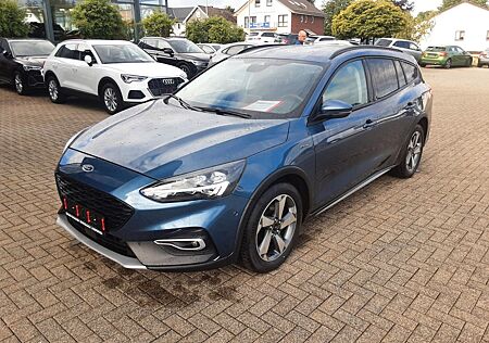 Ford Focus 2,0 TDCI Auto Komb Active Kame Navi SH AHK