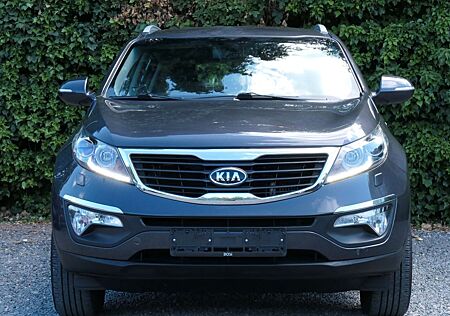 Kia Sportage 2.0 CRDi AWD Vision*1-Hand*Kamera*Navi*