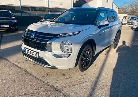 Mitsubishi Outlander 2.4 PHEV TOP 4WD
