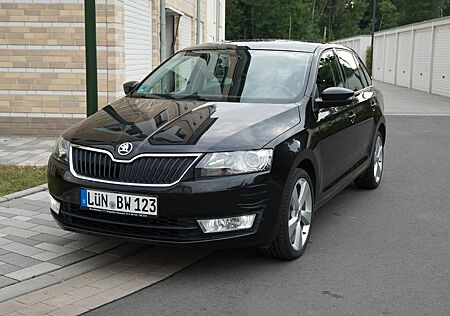 Skoda Rapid 1.2 TSI Joy Spaceback Joy