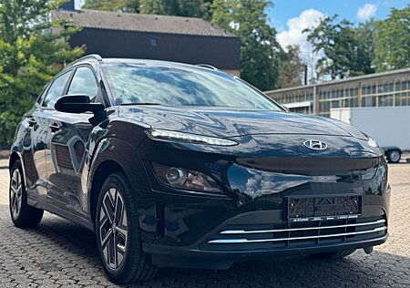 Hyundai Kona Edition 30+ Elektro 2WD 1HAND