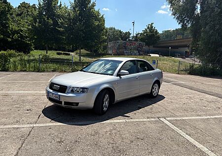 Audi A4 1.9TDI 96kW multitronic tüv bis 10/2025