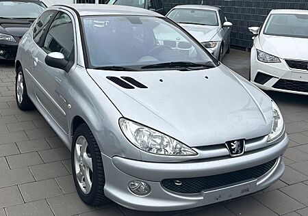 Peugeot 206 1.4 Quiksilver *ZAHNRIEMEN/INSPEK./TÜV NEU*