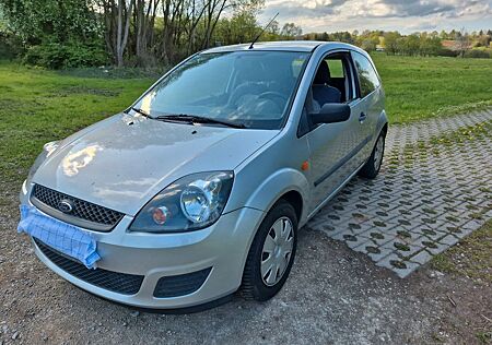 Ford Fiesta 1,4 TDCi Ambiente Ambiente TÜV 02/2027